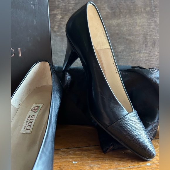 Vintage Gucci black pumps with exotic leather toe. Gucci heels. Made in Italy. - Picture 6 of 7
